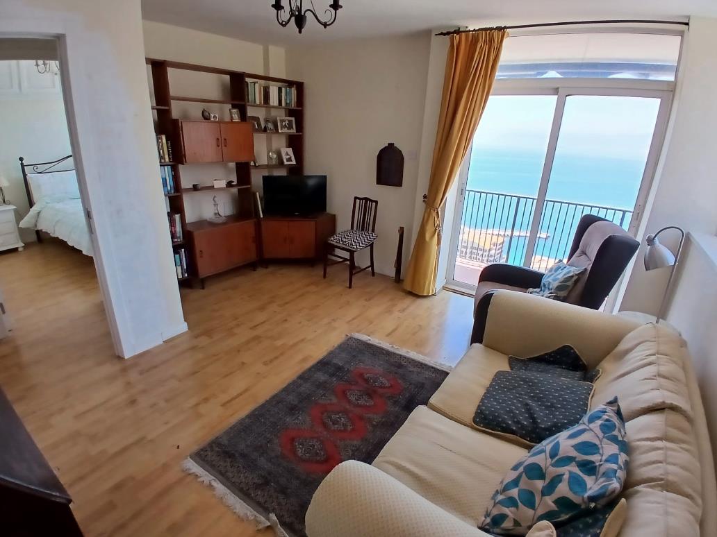  Image of Apartment - 2 Bedrooms - 1 Bathrooms for Sale in Brympton-Gibraltar, Image 9